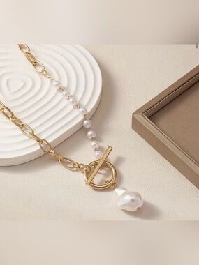 14k Gold Chain Baroque Pearl Toggle Necklace - White Pearls NWT